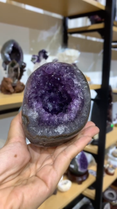 小晶洞一颗 🉐全抛原皮透光 full raw polished Natural Uruguay Amethyst mini wowo Geode 💜