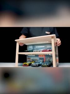 【READY】1:24 McDonalds Starbucks parking lot scene garage model toy car model dust-proof storage collection display box 1/24 麦当劳 星巴克 车模停车场景 收纳柜 车模展示柜 车模展示盒 自带灯光 收藏