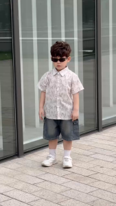 Set bộ sơ mi bé trai áo tay ngắn họa tiết Grafiti kèm quần short jean 11kg đến 28kg BERNIE T1225B09