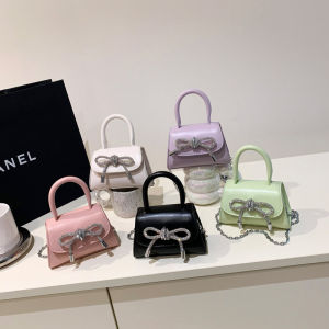 Mini Fashion Handbag Womens Crossbody Bag Chain Design Spring Summer New Style Versatile Small Popular Design Handbag