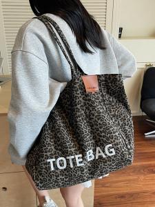 กระเป๋าผ้าใบลายเสือดาวสำหรับผู้หญิง กระเป๋าสะพายไหล่แบบลำลองขนาดใหญ่ ความจุสูง กระเป๋าเดินทาง กระเป๋าถือ กระเป๋าผ้าใบสไตล์อังกฤษ