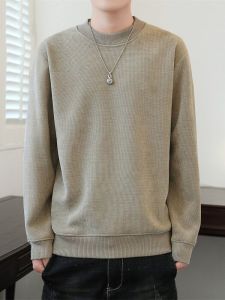 เสื้อสเวตเตอร์คอปกกลมหนาสำหรับผู้ชาย ทรงหลวม แขนยาว ผ้ากำมะหยี่ผสมโพลีเอสเตอร์ ฤดูใบไม้ร่วง 2024 เสื้อคลุมกันหนาวแบบหนา