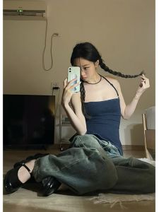 เสื้อกล้ามคอวีแขนกุดทรงเข้ารูปสั้นสำหรับผู้หญิงในฤดูร้อน Pure Desire ดีไซน์ใหม่ ใส่ได้ทุกวัน เสื้อผ้าทำงานสีพื้น