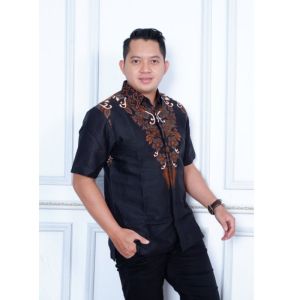 KEMKO SULTAN. KEMEJA KOKO BUSANA MUSLIM PRIA DEWASA SETELAN SARUNG KOMBINASI BATIK KEMEJA LENGAN PANJANG PENDEK TERBARU MODERN FULL FURING Bisa cod MOTIF ADVEN PUTIH HITAM