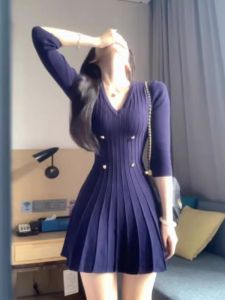 CHANGTONG | Ladylike Style Beautiful Purple V-Neck Knit Dress Fashionable Waist-Cinching Slim