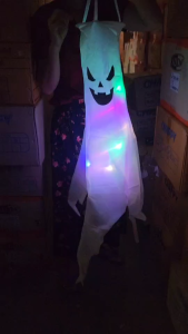 โคมไฟ LED ผีน้อย โคมแขวน หุ่นแขวน หุ่นผี โมบาย ของแต่งบ้าน ฮาโลวีน Halloween โคมไฟฮาโลวีน ส่งจากไทย.