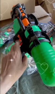 Súng nước đồ chơi cho bé bắn nước súng nạp khí size đại 400ml nước 5 nòng 1 tia