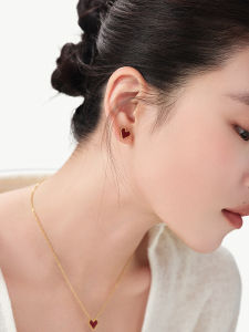 Red Wine Color Heart Shaped Earrings Womens Fashion Jewelry Sweet Cute Titanium Steel Ear Cuff Heart Ear Studs Korean Style
