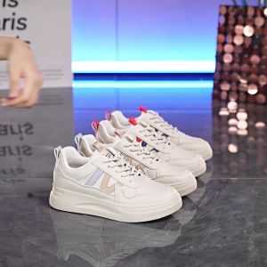 รองเท้าลำลองสตรีสไตล์เกาหลี พื้นรองเท้าที่ทนทานต่อการสึกหรอ มีสไตล์และระบายอากาศได้ดี แมทกับชุดไหนก็ได้ รองเท้ากีฬา