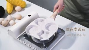 Panci Goreng Omelette Telur Cetakan Kue Panci 3 Sekat / Panci 4 Sekat