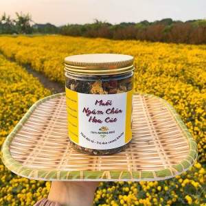 [Tặng Túi Lọc] Muối ngâm chân thảo dược hoa cúc chi Hưng Yên hộp 500g giúp ngủ ngon giảm đau nhức xương khớp thải độc tố mẹ bầu tê bì tay chân khử mùi. Muối thảo dược đông y cổ truyền.