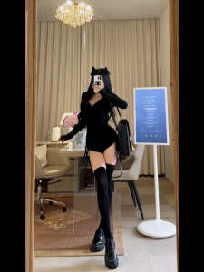 บอดี้สูท มีฮู้ด ชุดโยคะ ผู้หญิง แขนยาว ดีไซน์กระดุมหน้า รูดเชือกข้างลำตัว เนื้อผ้าร่องอย่างดี กระชับยืดหยุ่น เก็บทรง ดีไซน์สวยงาม ใส่สบาย ชุดออกกำลังกาย #1303