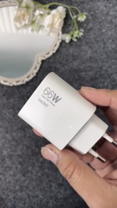 Travel Adaptor 66W Super Fast Charging GaN 3 Technology Kepala Charger Pengisian Daya Super Cepat