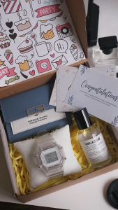 Gift Box Ulang Tahun Untuk Cewek & Paket Kado Hadiah