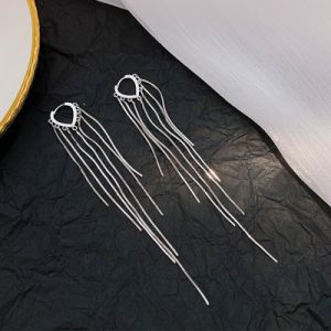 Fashionable Long Star Chain Earrings for Women Elegant Simplicity Design Flattering for Slim Faces New Arrival 2023 Alloy Gold Plated Silver Plated Jewelry