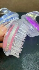 Satu Keluarga Sikat Mandi Silikon Sikat Kepala Keramas Shower Brush / Spons Mandi Sisir Keramas