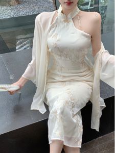 New Chinese Style National Trend Set 2025 New Style Floral Embroidery Improved Cheongsam Hanging Neck Dress Women Summer