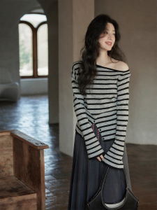seemon | Quần Áo Knitwear Sọc Thời Trang cho Phụ Nữ Bé Nhỏ