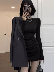Black Fleece Lined Slim Fit round Neck Dress Early Autumn Pleated Stylish Wrap Short Skirt Korean Style Commute High Waist Soft Fabric