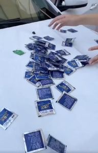 Combo 10 Viên Sủi Rửa Kính Ô Tô Xe Hơi (1 Viên Nén Bằng 4 Lít)