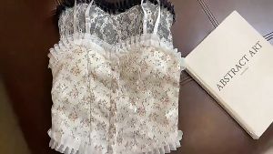 สายเดี่ยว ครอปทอป สายเดี่ยวลูกไม้ มีฟองน้ำ น่ารักมาก