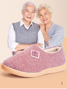 Dép Vải Bắc Kinh Bằng Vải Cotton Đế Cao Su Chống Trượt Ấm Áp Cho Nữ Dép Mẹ Mùa Đông 2025 Dép Vải Thoải Mái Cho Phụ Nữ Trung Niên