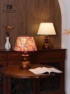 MOYU | Retro Style Decorative Bedside Lamp
