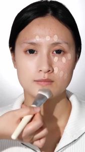 PIPL Concealer Three-Color Concealer Covers Spots Acne Marks Dark Circles Tear Troughs Contouring Foundation 遮瑕膏三色遮瑕膏遮盖斑点痘痘印黑眼圈泪沟轮廓粉底