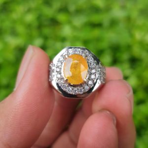 BATU CINCIN NATURAL YELLOW SAFIER ORIGINAL STONE GOOD QUALITY
