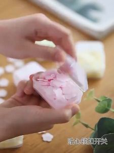 HIONE Soap Piece Travel Portable Hand Washing Piece Student Soap Paper Disposable Petal Soap Piece