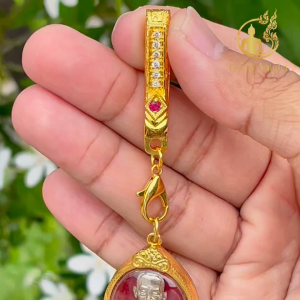 แหนบห้อยพระ แหนบพระประดับเพชรฝังพลอยสีชมพู ทองไมครอน สวยหรู ดูแพง งานโคตรสวย แข็งแรง ติดเสื้อแน่น