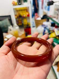 Vòng tay M.ã N.ão đỏ nâu bản đủa 1.2 sen dành cho Nữ.