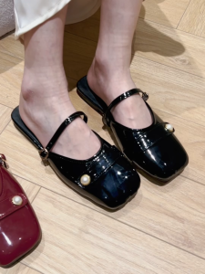 YOTO New Mary Jane Shoes With Adjustable Buttons And Flat Leather Slippers For Ladies