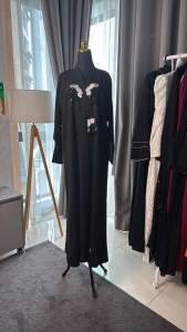 Elegant Black Abaya Set with Handcrafted Embellishments & Matte Finish for Special Occasions in Singapore & Malaysia