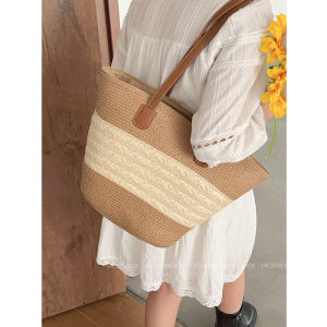 กระเป๋าถือทรงกลมสานขนาดใหญ่สำหรับผู้หญิง ฤดูร้อน 2025 กระเป๋าสะพายไหล่ข้างเดียวสานจากเส้นใยธรรมชาติ กระเป๋าถือชายหาด