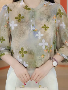 เสื้อเชิ้ตคอโปโลแขนสั้นทรงหลวมสไตล์ใหม่สำหรับฤดูร้อนปี 2025 เสื้อเชิ้ตทรงเข้ารูปดีไซน์เรียบง่ายสำหรับผู้หญิง