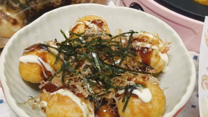 เครื่องทำทาโกะยากิ รุ่น CK 5004A แถมแป้งสำเร็จรูป