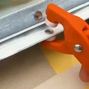 Seamless Snap Button Kit with Manual Pliers Ergonomic Metal Press Studs Tool Box Kit Stainless Steel Snap Fastener Kit Press Studs Tool Kit Consists of 1 x Plier 1 x Storage Box 100 sets of Button