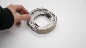 ผ้าเบรก เเอร์เบลด ผ้าดั้มเบรคหลัง ผ้าดิสเบรก ผ้าดรั้มเบรคหลังรถ เบรคหลังดรีม+สปริง ใส่ได้กับรถมอไซค์ ทุกรุ่น AVE100 WAVE110I WAVE125 เเบบหนา ทนทานสุดๆ เนื้อผ้าเบรคหนาใช้งานได้นาน