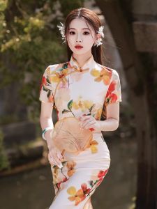 New Chinese Style Floral Young Womens Cheongsam Summer 2025 Improved Retro National High End Temperament High Slit Short Sleeve