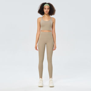 ชุดโยคะผู้หญิง VCYG ฤดูใบไม้ร่วง/ฤดูหนาว ชุดออกกำลังกาย แห้งเร็ว ยืดหยุ่นสูง ระบายอากาศได้ดี เอวยางยืด ชุดวิ่ง แผ่นรองหน้าอกที่แน่นอน