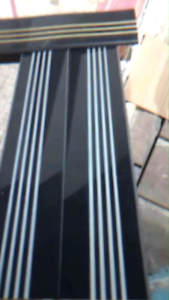 Stepnosing List Plin Granit Hitam Natural 10x60