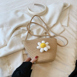 Adorable Flower Woven Straw Bag Crossbody Beach Vacation Bags for Girls Soft Bucket Shape Modern Neutral Style Small Size