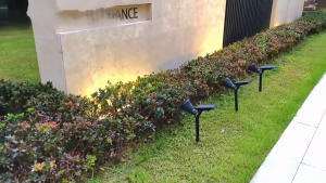 Vimite 18LED lampu raya Solar Garden Light Outdoor Waterproof Automatic At Night Light Lawn Spotlight Floodlight for House Fence Courtyard Pathway Landscape Decorative Lamp Warm White 太阳能户外草坪灯