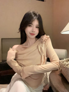 GUZILIAN | Unique Beautiful Irregular Sash Flower Long Sleeve One Shoulder T-Shirt Women Spring Fashion Pure Desire Drop Neck Small Top