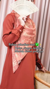 Uwais Hijab - Mahligai Hijab Scarf Kerudung Segi Empat Motif Jilbab Dewasa Pashmina Square Premium