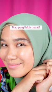 SR12 Lip Glow Magic Pelembab Bibir 15gr