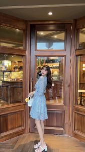 Đầm hoa nhí dáng xoè tay dài MOOLYS MD025