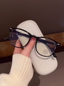 Kacamata Transparan Anti Radiasi Wanita Pria Kacamata Korea Wanita Fashion Retro Blueray Bentuk Kotak