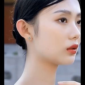 pure nature Jadeite 18K Saudi Gold Pawnable Opal Stud Earrings For Women Small Versatile Premium Jade Earrings Korean Style